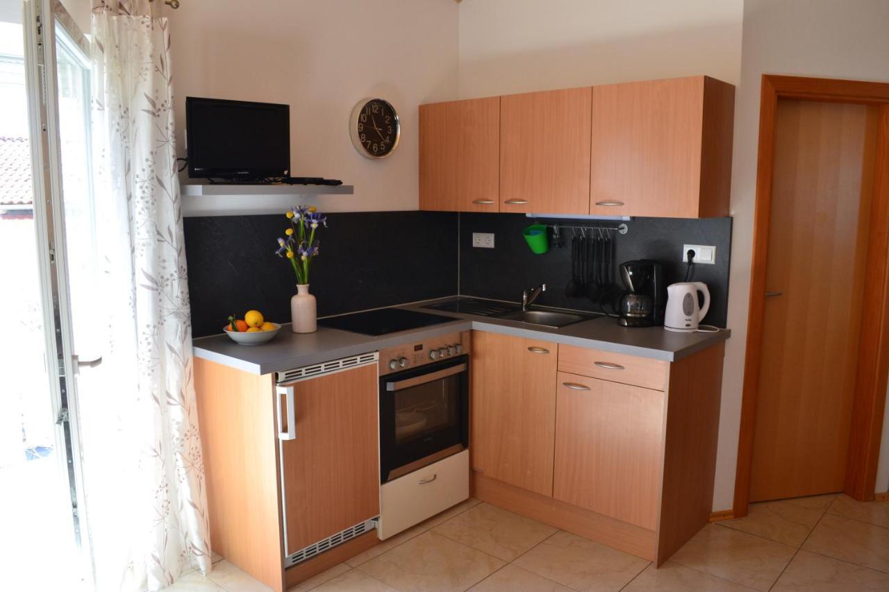 Eder'S Appartments 1 Đảo Krk Ngoại thất bức ảnh